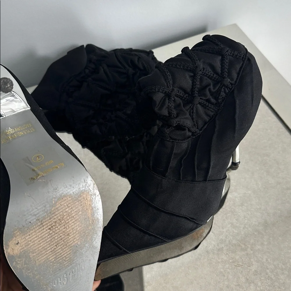 High fabric heel boots - Picture 3 of 4